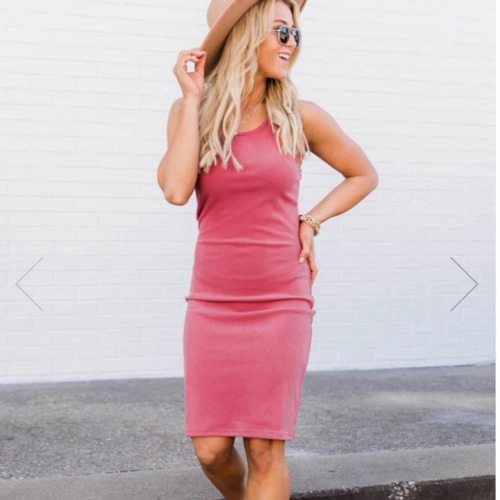 Pink Lily midi dress size medium in mauve